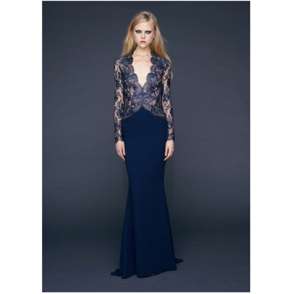 Reem Acra Chantilly Lace and Silk Gown - Picture 2 of 16